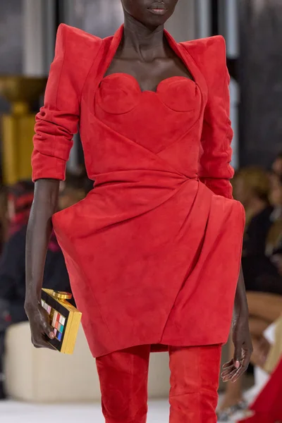 Look 154